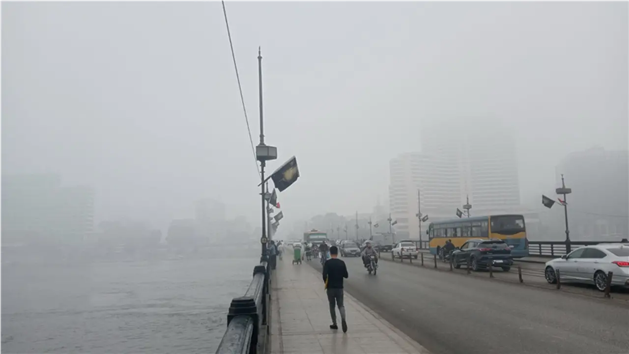 تحذير أرصاد.. شبورة تغطي الطرق السريعة حتى العاشرة صباحًا